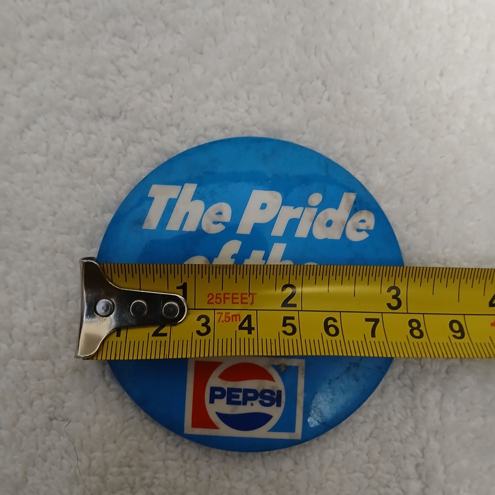 Pepsi Blue Celebration Button - Picture 2 of 3